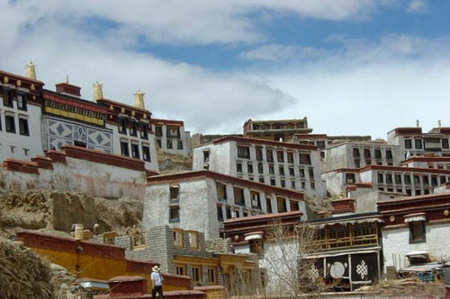 tibet lhasa day trip - gangen monastery